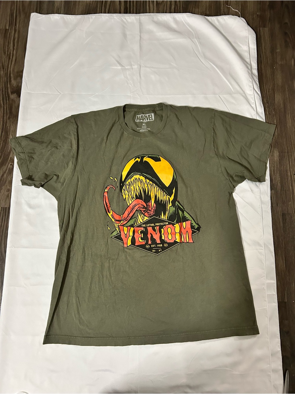 Marvel Venom Graphic Tee - Olive Green with Yellow & Red Accents